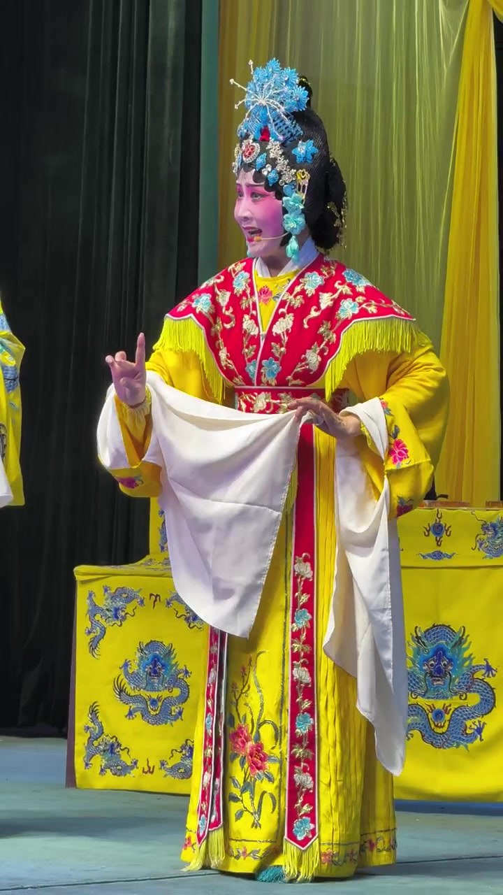 旦角舞台扮相